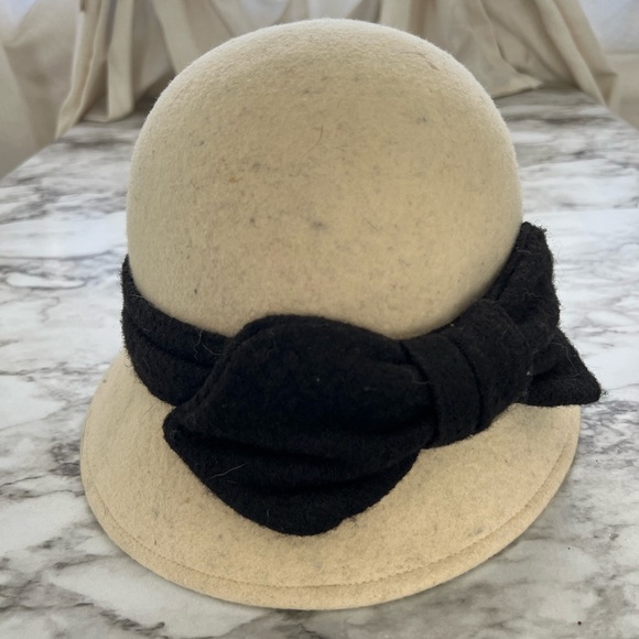 Delux Wool Hat - Picture 2 of 4